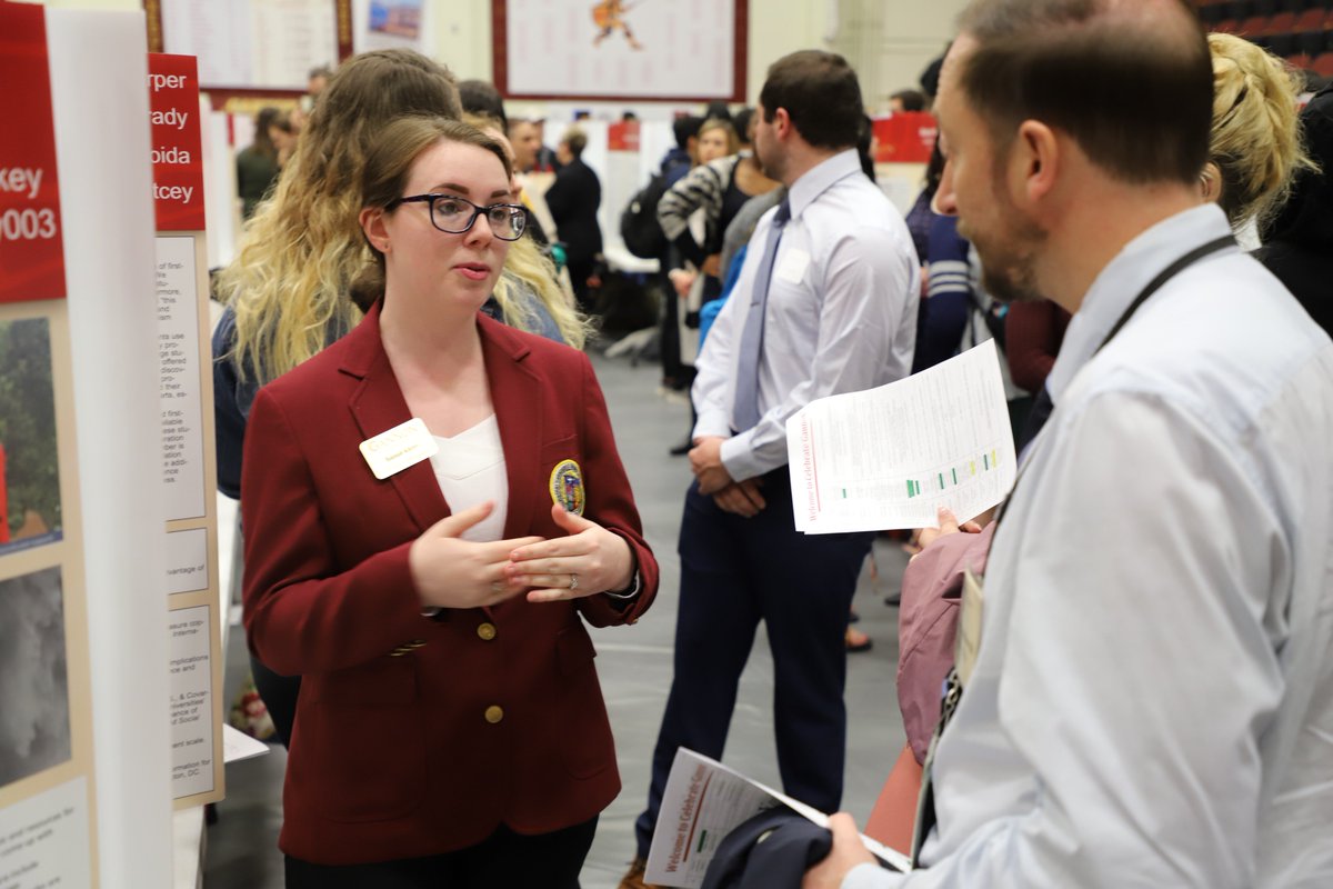 GannonU's tweet photo. Passionate students sharing research that makes a difference. #CelebrateGannon https://t.co/hyktIces4t