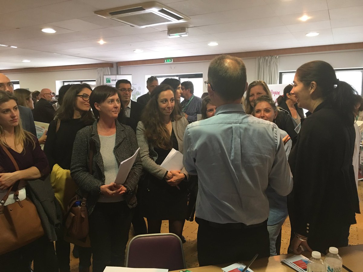 p_cnapelynck's tweet photo. Ce jeudi, 600 collaborateurs BNPP du bassin d’emploi de Bordeaux présents au Forum des métiers organisés avec nos collègues de PF,Centre de Services, Réseau,CSSB, Arval, Leasing Solution, Cardif, Risk. #BDDFOperations bien représenté avec un stand qui a connu un franc succès. https://t.co/APxqYI9IFD
