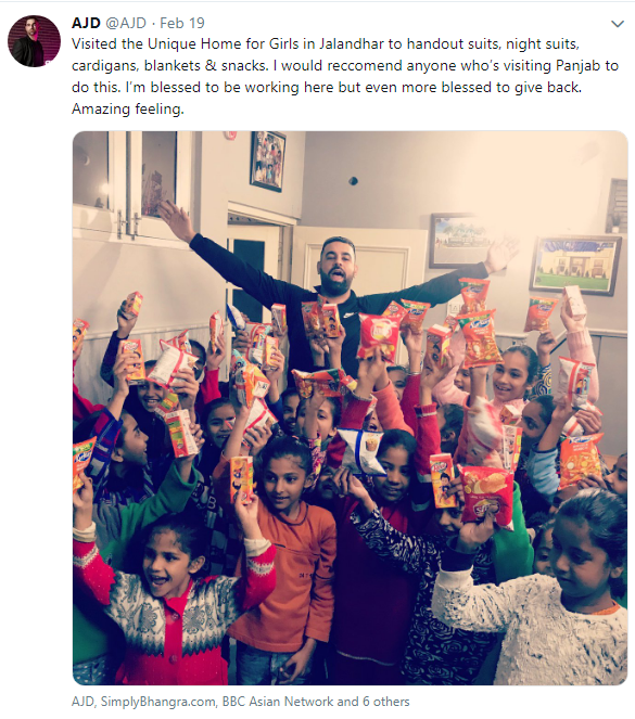 mixsingh1's tweet photo. @AJD Didn't you do some seva and annoce it on twitter for approval by tagging every bhangra webstie? Yu love tweeting advice but goin against it yourself dnt yu m8@bbcasiannetwork @DippsBhamrah @Simply_Bhangra @gfunk___ @djraj @OfficialDjRaj @DesiFrenzy @dailyentxpress https://t.co/FRxcIPw41l