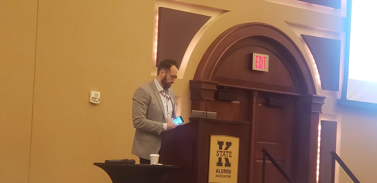 heather_wooden's tweet photo. Hey, @VA_Dietitians, look who I found in Kansas! #KSAND19.
@JimWhiteFit https://t.co/fu50dUHphz