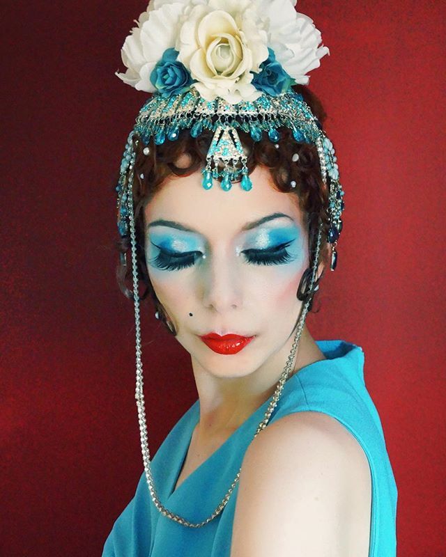 Modelling the new EMPRESS collection by @fumbalinas. Bespoke one-off pieces available now in her store. We had such fun shooting this. Makeup by @margheritafabbro_mua. Hair by Janet Davies. Photo by @__floorshow__ . bit.ly/2Dd6upF
