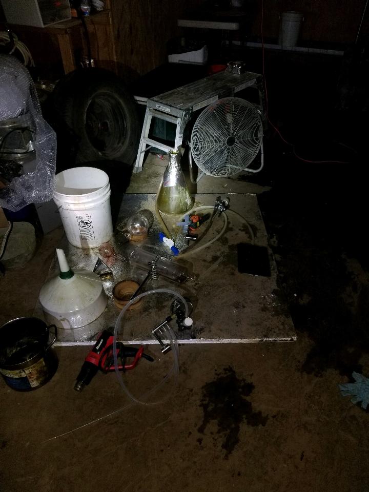 TulareSheriff's tweet photo. Deputies Uncover #HoneyOil Lab at Lemon Cove Home. https://t.co/LwvMMI2dR0 #tularecounty #tularecountysheriff #marijuana #mairjuanabust #pot #potbust #honeyoillab #tcso https://t.co/3dj6d2QZEy