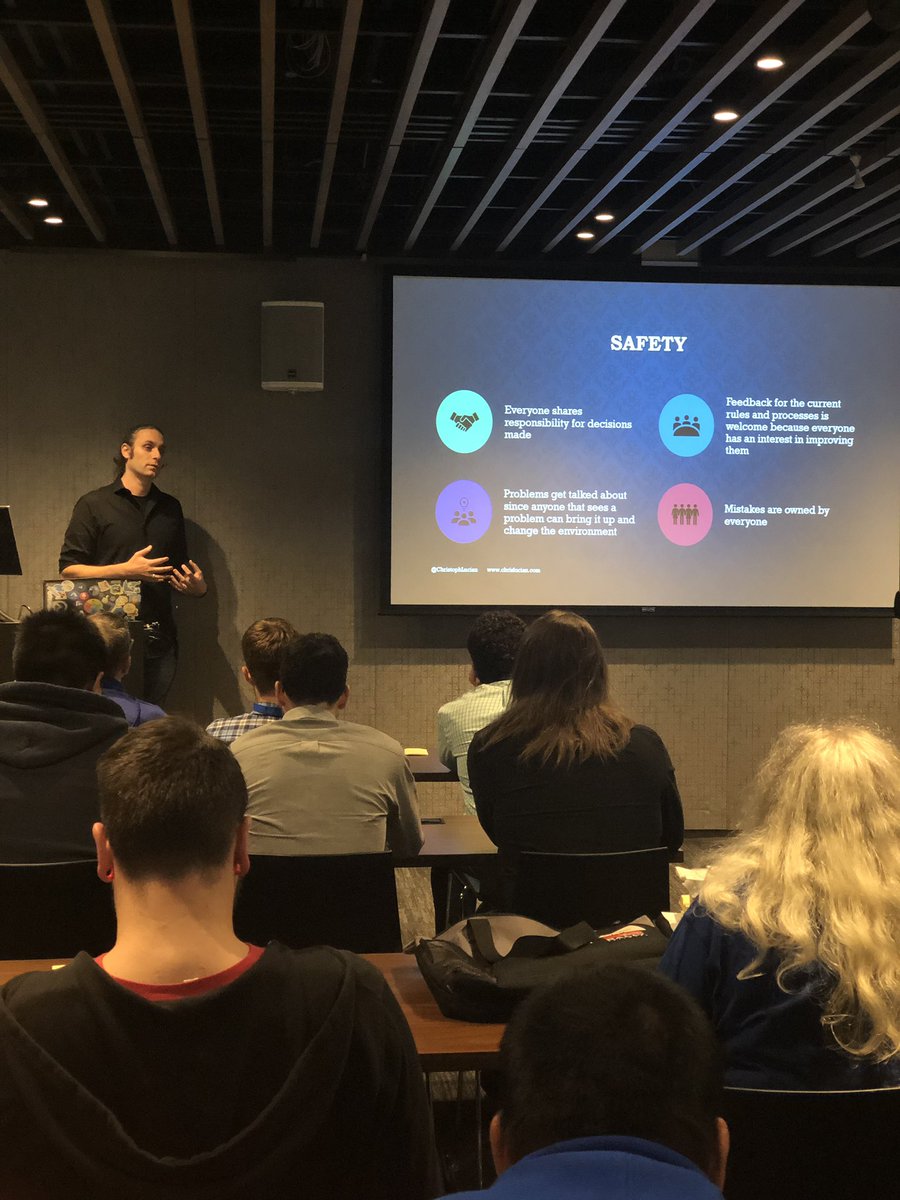 leakovac's tweet image. Great insights on learning and experimenting at Hunter. Thanks for sharing Chris Lucian! #mobprogramming2019