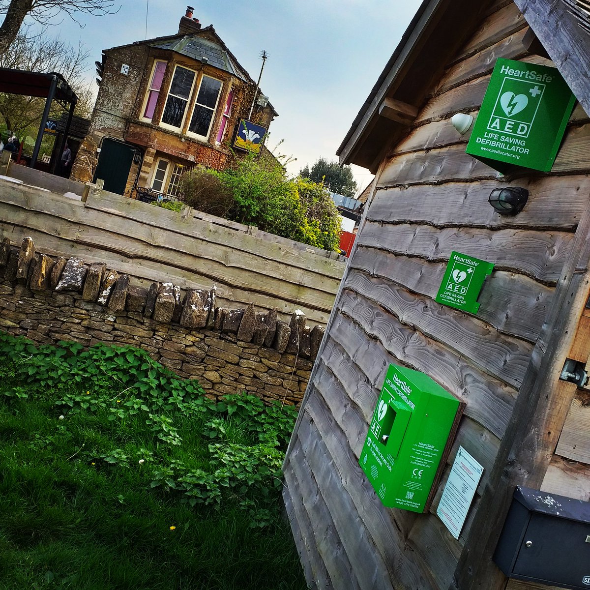mcdfirstaid's tweet photo. Amazing views and great food at the @POWHamHill at the top of Ham Hill. #HeartSafe #defib #Defibrillator #AED #FirstAid #knowyournearestdefib #ChainOfSurvival https://t.co/GdUyAbnfZg