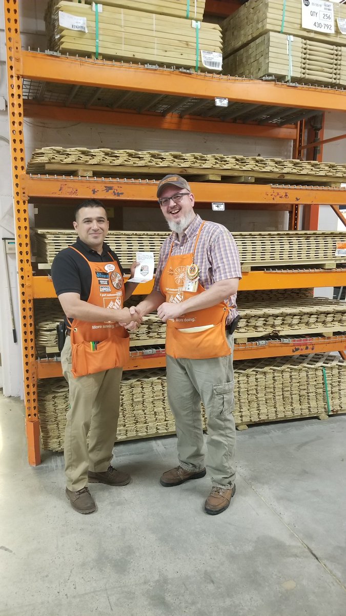 Johnny (@johnnyvghd) on Twitter photo Recognizing Chris for another silver homer award!! Always doing a great job for us at #0105 #D1makingadifference <a href="/ShawnWBrooksHD/">Shawn Brooks</a> <a href="/KMTovey/">Keith Tovey</a> Recognizing Chris for another silver homer award!! Always doing a great job for us at #0105 #D1makingadifference <a href="/ShawnWBrooksHD/">Shawn Brooks</a> <a href="/KMTovey/">Keith Tovey</a>