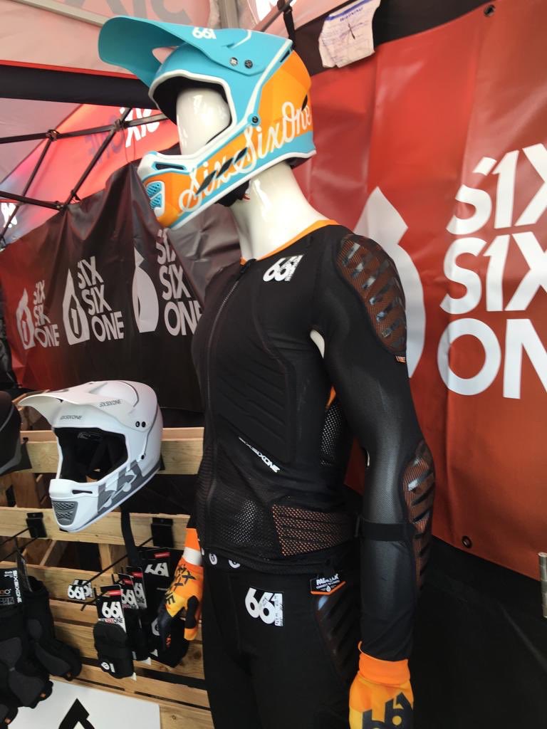 sixsixone evo compression jacket