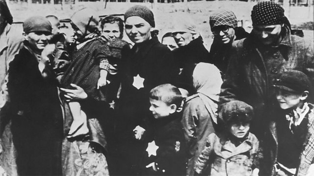 Ariel Palacios on Twitter: "Estrela amarela: Os nazistas obrigavam os judeus a usar a estrela de Davi, um dos mais famosos sÃmbolos do judaÃsmo, como distintivo para identificar qualquer cidadão que tivesse