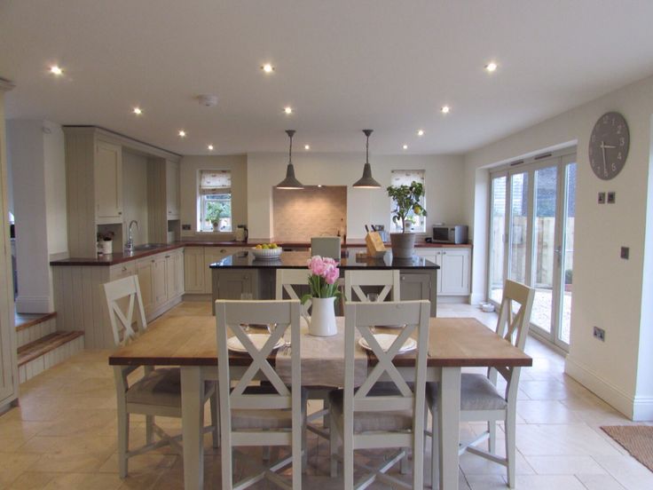 RenoSelectCA's tweet photo. Transitional designed dining room and kitchen renovation featuring marble counter tops, custom pot lighting, and timeless granite tile floors
#renoselect #interiordesign #dining #diningroom #kitchenrenovation #mainfloorrenovation #granite #renovation #remodel https://t.co/7MfGKPgSqe