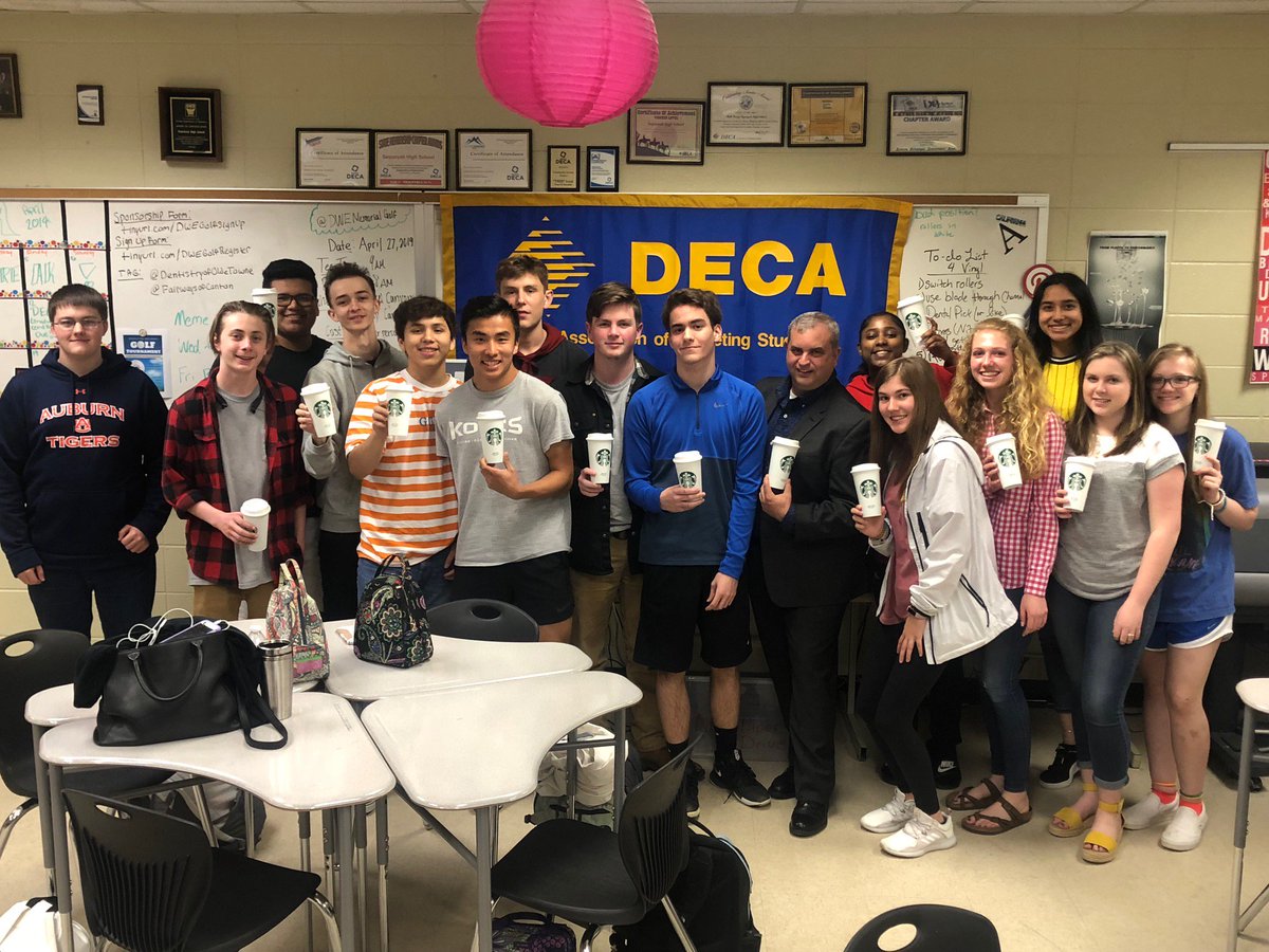 SequoyahDECA's tweet photo. Thanks @jasonbonafede from @Starbucks for making time to speak to @ChiefsSequoyah Marketing &amp; Entrepreneurship students about employability skills, real-world application of classroom knowledge &amp; life lessons in business! #CommunitySupport #RealWorld @gamarketinged @Georgia_DECA https://t.co/wcrw8YtDrS