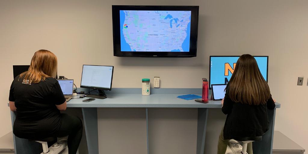 SingleThrow's tweet photo. We’re in Philipsburg #Pennsylvania today. Each day we are biking around 130 miles as a team combined. Did you know #Google’s search knows over 130 trillion pages?
#RodetoGoogleLive #SingleThrowMarketing #AgencyLife #STLife #GoogleMarketingLive2019 #Google #GooglePremierPartner https://t.co/Of6IZXRvnb