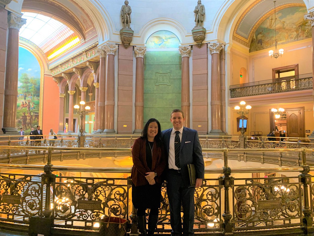 RMCHIN_INC's tweet photo. @RMCHIN_INC provides opportunities so our employees can strengthen their skills to further our company’s success. Project Manager Paul Sefcovic is apart of @IRTBA Emerging Leadership Program (ELP) & participated in #SpringfieldDriveDown & #lobbyday at the Capital. #NewYearNewChin https://t.co/ySossHkEre