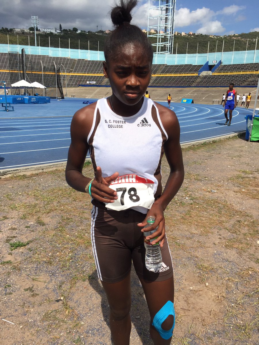 trackalerts's tweet photo. Kelly-Ann Beckford of GC Foster wins the women’s 3,000m steeplechase in 11:52.61 ahead of her teammate Shanice Gordon 11:55.87 and Candace Newman of UTech 13:34.07 #Intercol2019 https://t.co/nhewYnW0cr