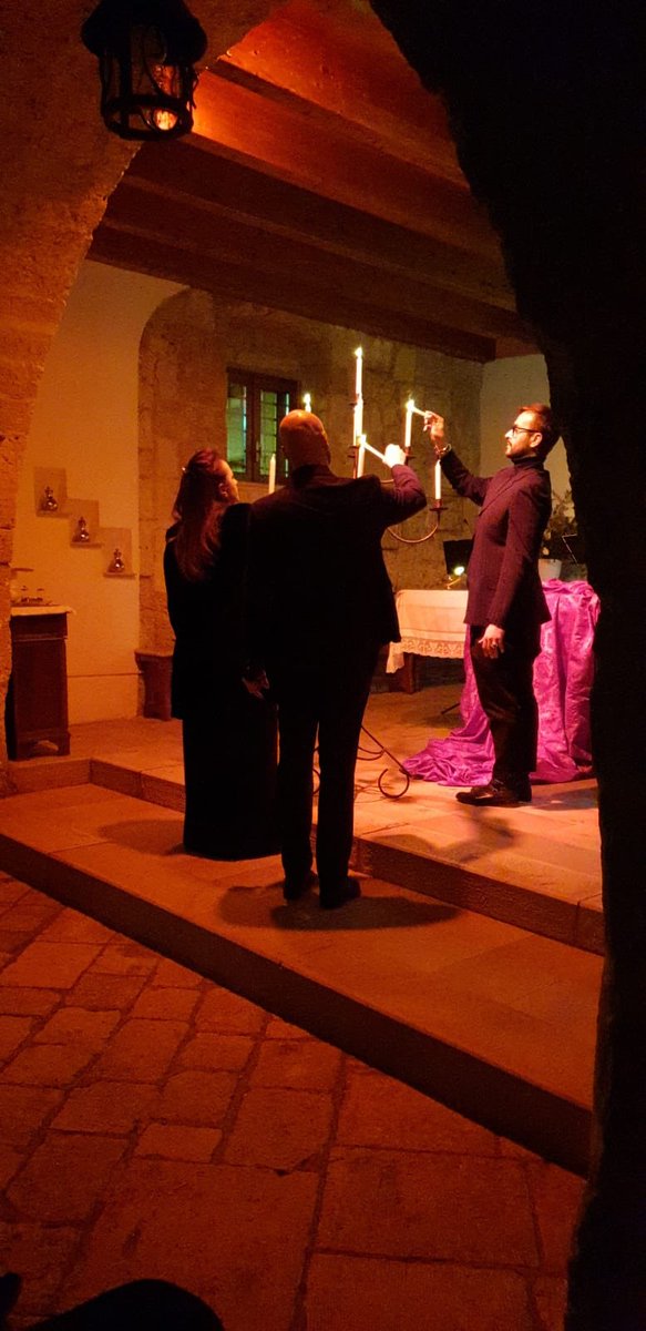 sabinomanzo's tweet photo. Alcuni scatti dell’evento appena terminato: TENEBRAE FACTAE SUNT Ufficio delle tenebre Chiesa di San Marco Bari | Florilegium Vocis https://t.co/0oAhEahrSn