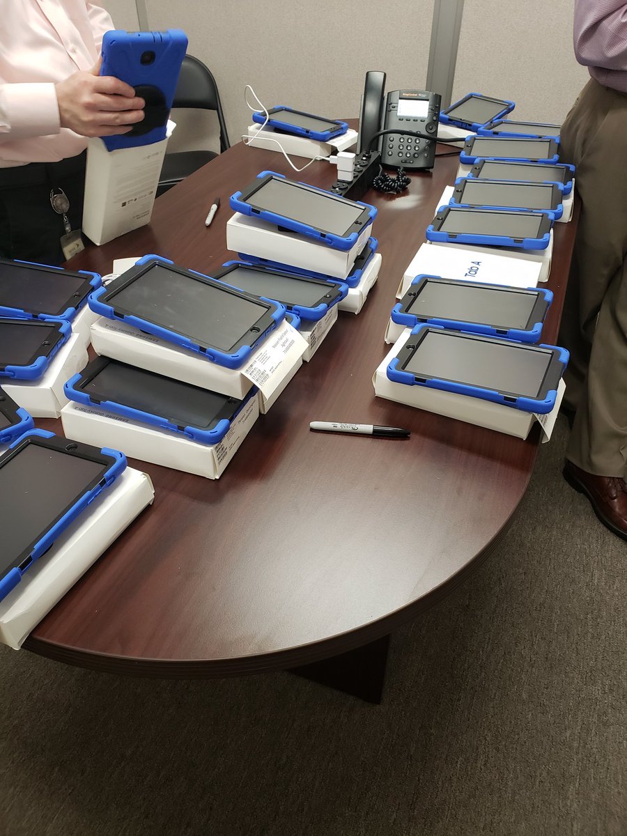 Huge deployment with Hoffman Southwest!  Nice win!  <a href="/SprintBIZ_SW/">SprintBIZ_SW</a> <a href="/JerrySo5/">Jerry So</a> <a href="/CherylKeeler8/">Cheryl Keeler</a>