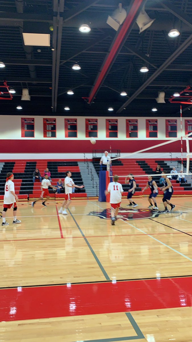 cinnvolleyball's tweet photo. Freshmen are killing it right now against #gcit https://t.co/MuBmRQL8KP