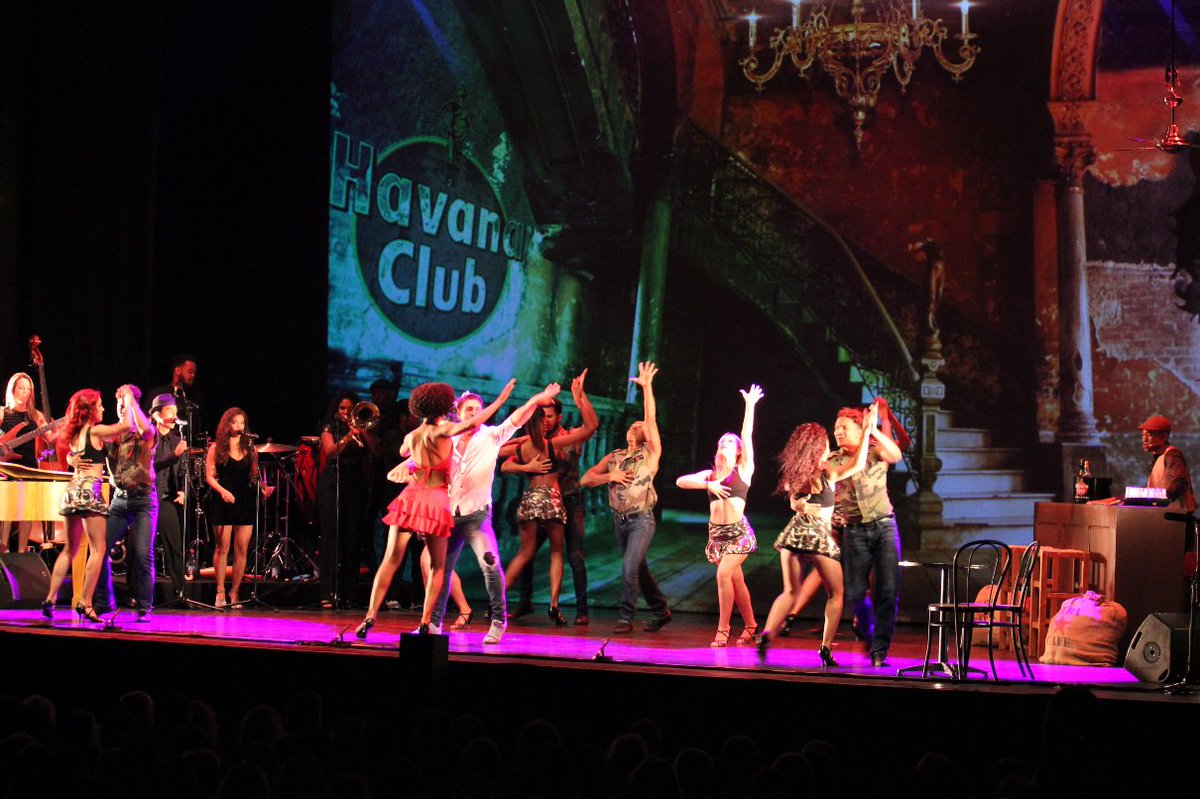 Wir holen die Karibik an die Elbe mit Soy de Cuba - Deutschland​ 😍🏝😎
Mit heißen Rhythmen und coolen Moves 💃🕺 bringen die Tänzer sommerliche Stimmung ins Hamburger <a href="/MehrTheaterHH/">Mehr! Theater am Großmarkt</a>  🎭🤩

#soydecuba #mehrtheaterhamburg #karibikfeeling