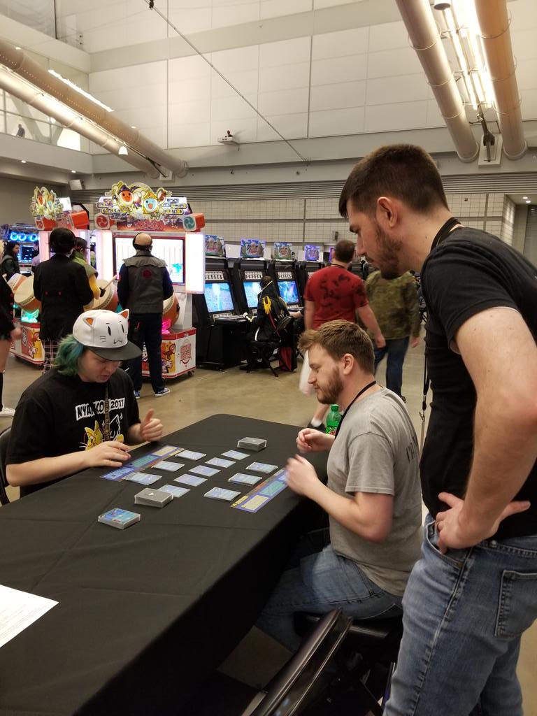 DabecoGames's tweet image. Busy start to #Tekko2019 ! Demo of #TectonicShift in progress!