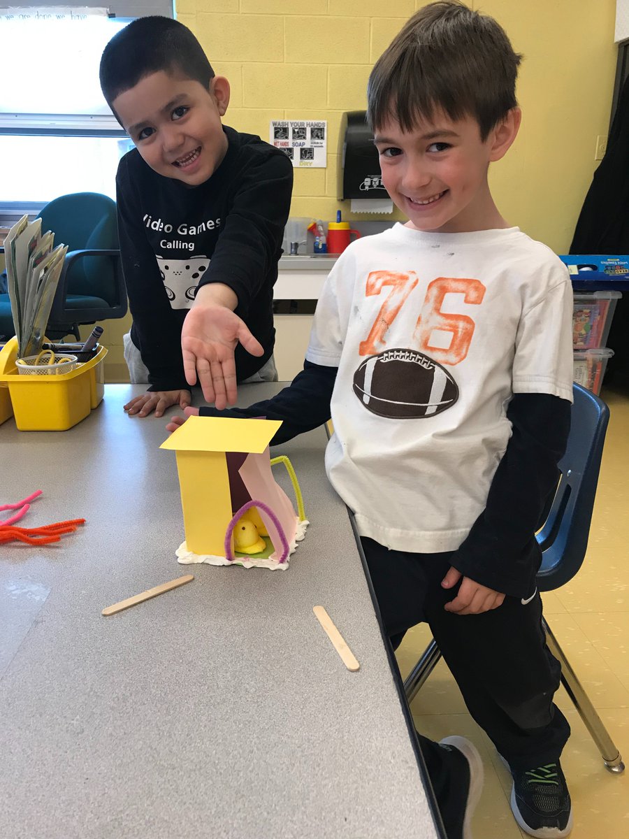 BSCDCSemmens's tweet photo. STEM project- "shelter for our peeps" https://t.co/cFFfqPysg0