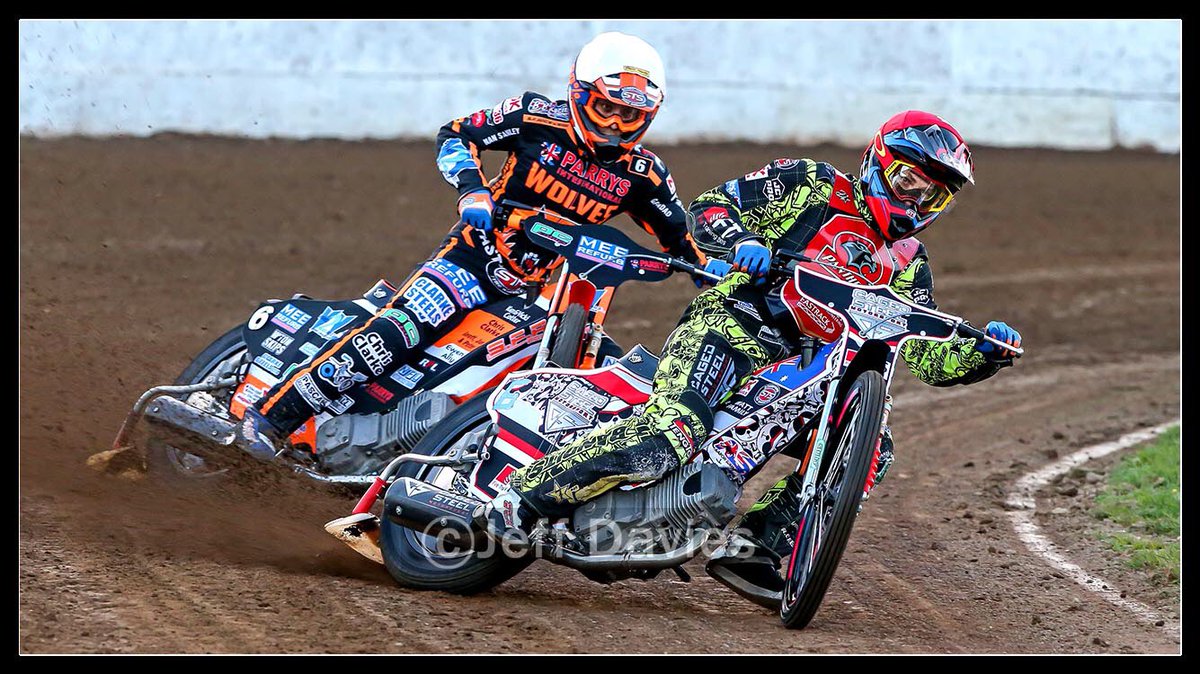 It was a fabulous meeting <a href="/PboroPanthers/">Peterborough Panthers Speedway</a> last night and it was great to see another former Bee <a href="/aaronsummers88/">aaron summers</a> riding so well.