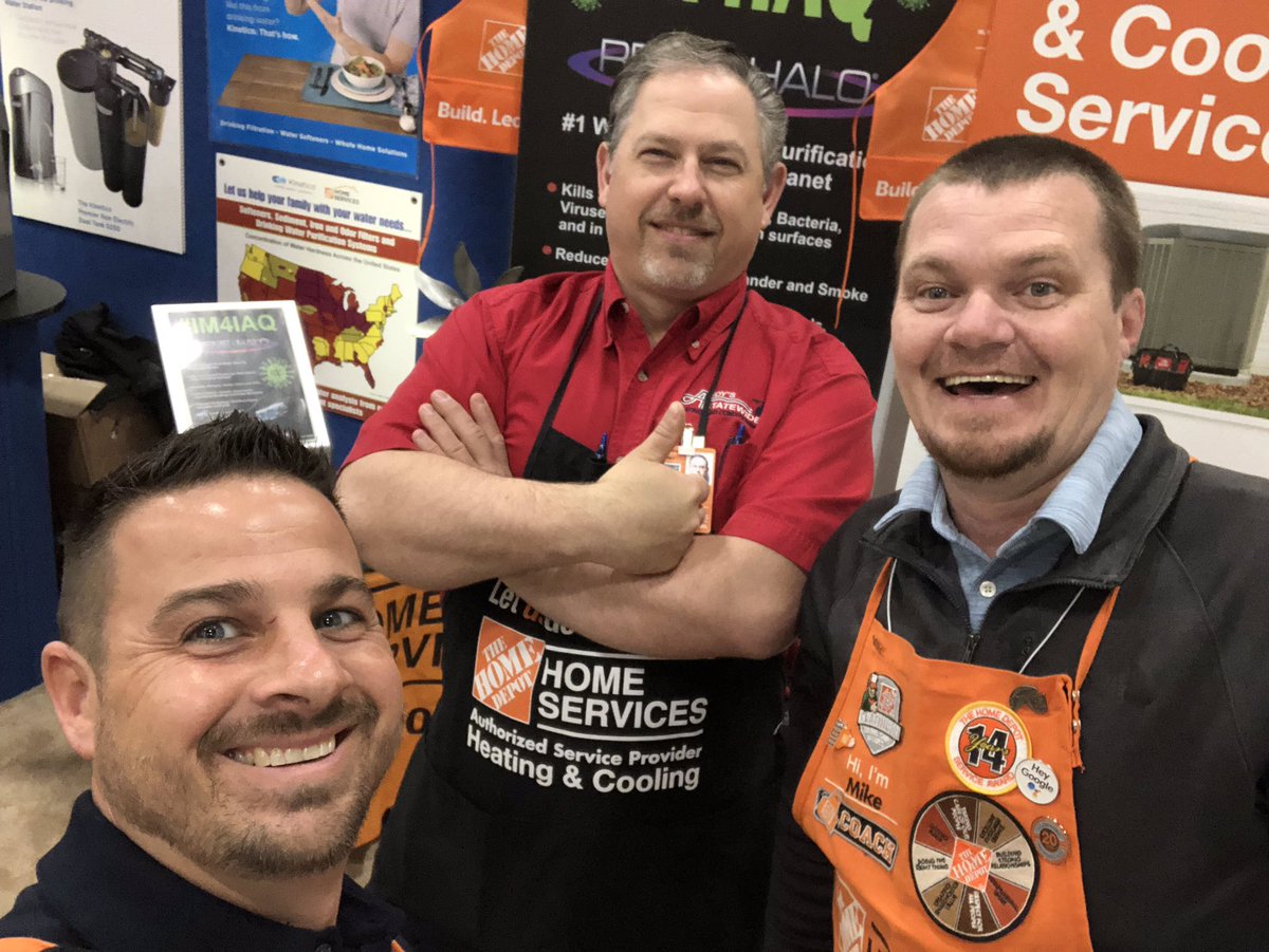 It’s home show time! Stop on in the novi home show for all your services needs. <a href="/Danblouin/">Dan Blouin</a> <a href="/PicininiDwayne/">Dwayne Picinini</a> <a href="/ChrisGHDMS/">Christopher Gilbert</a> @THDJimBrown <a href="/t_renard_/">Tad Renard</a> @HDI_Detroit <a href="/mikejarosz1/">Mike Jarosz</a>