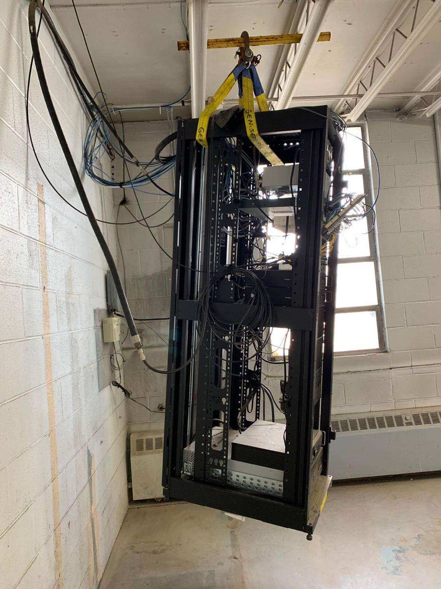 Is this the right way to air-gap a network?