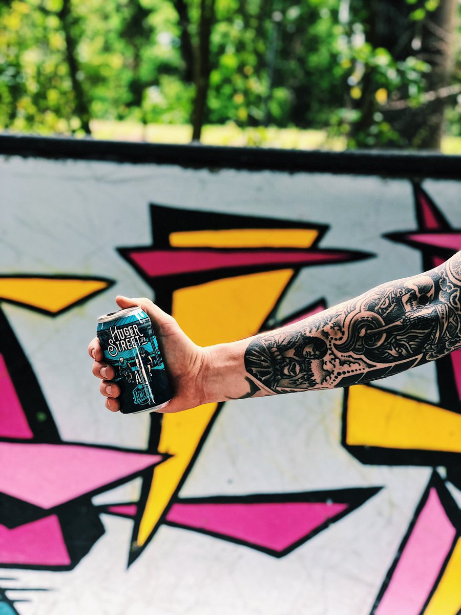 Beer always goes best with a hard day’s work. Happy Friday y’all!🍻
#drinkpalmetto #hugerstipa #palmettobrewery #friday #scbeer #beer #craftbeer