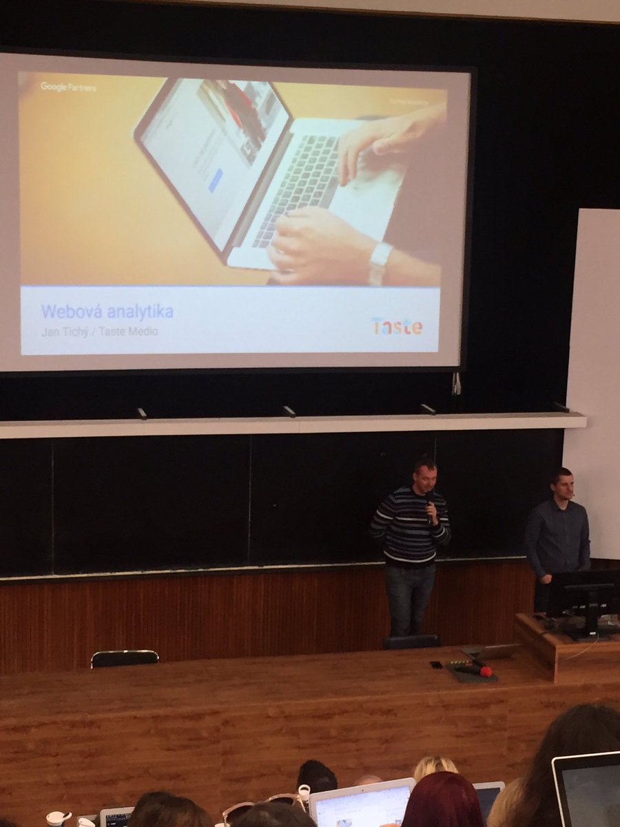 Minulá sobota na #digisemestru byla ve znamení webové analytiky - aneb “Marketing bez dat je jako řízení auta
se zavřenýma očima.” <a href="/jantichy/">Jan Tichý</a>