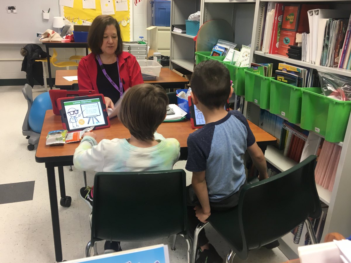 mrsfordSH's tweet photo. Digging deep into science investigations!
#HIPlearning #frontloading #inquiry https://t.co/iYySdT3nFt