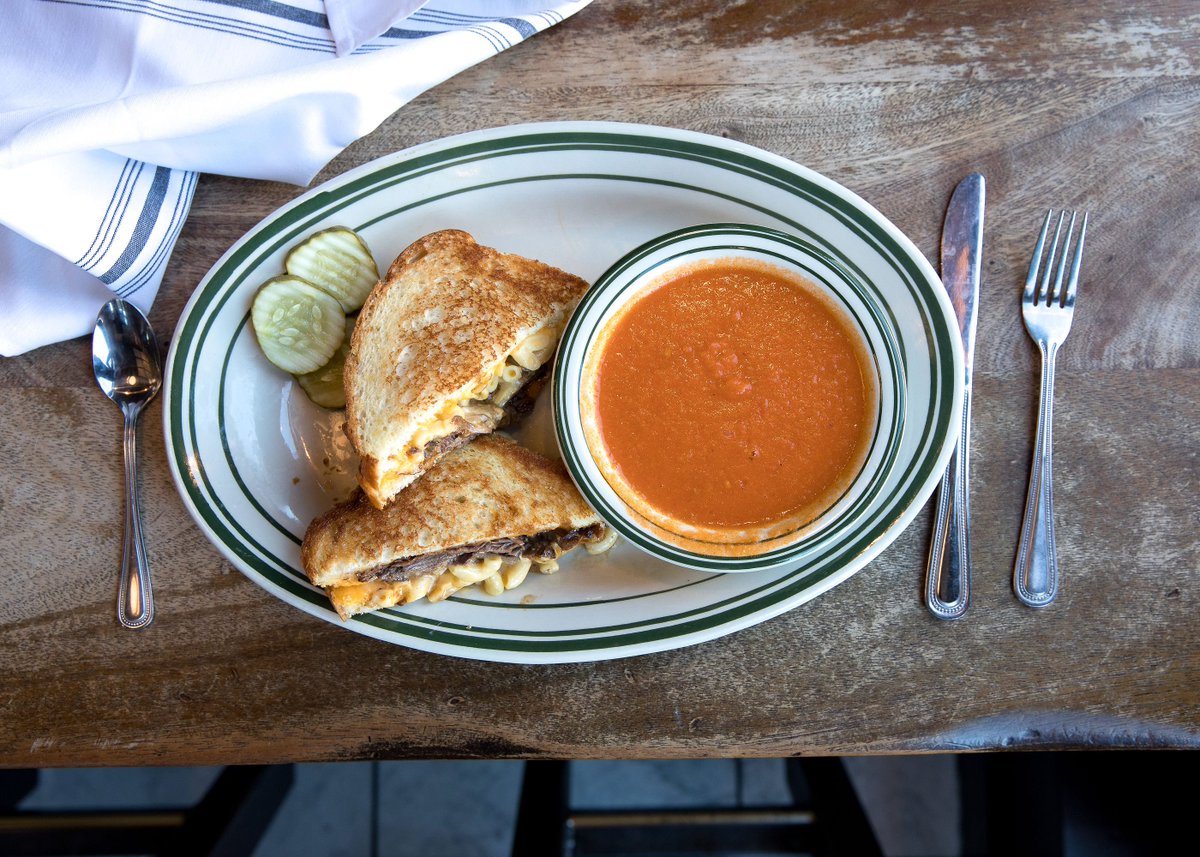tedsbulletin's tweet photo. Happy #NationalGrilledCheeseDay! #TedsBulletin #dc #dmv #reston #gaithersburg #fairfaxva https://t.co/o1qvhNrDTJ