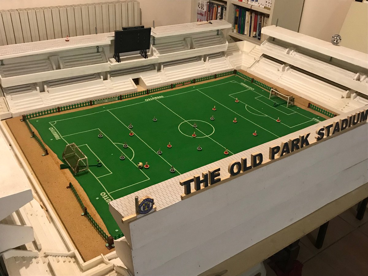 pperucchini's tweet image. #propagandalive Subbútéo o Subbuteo... Zoro l’importante è giocare!