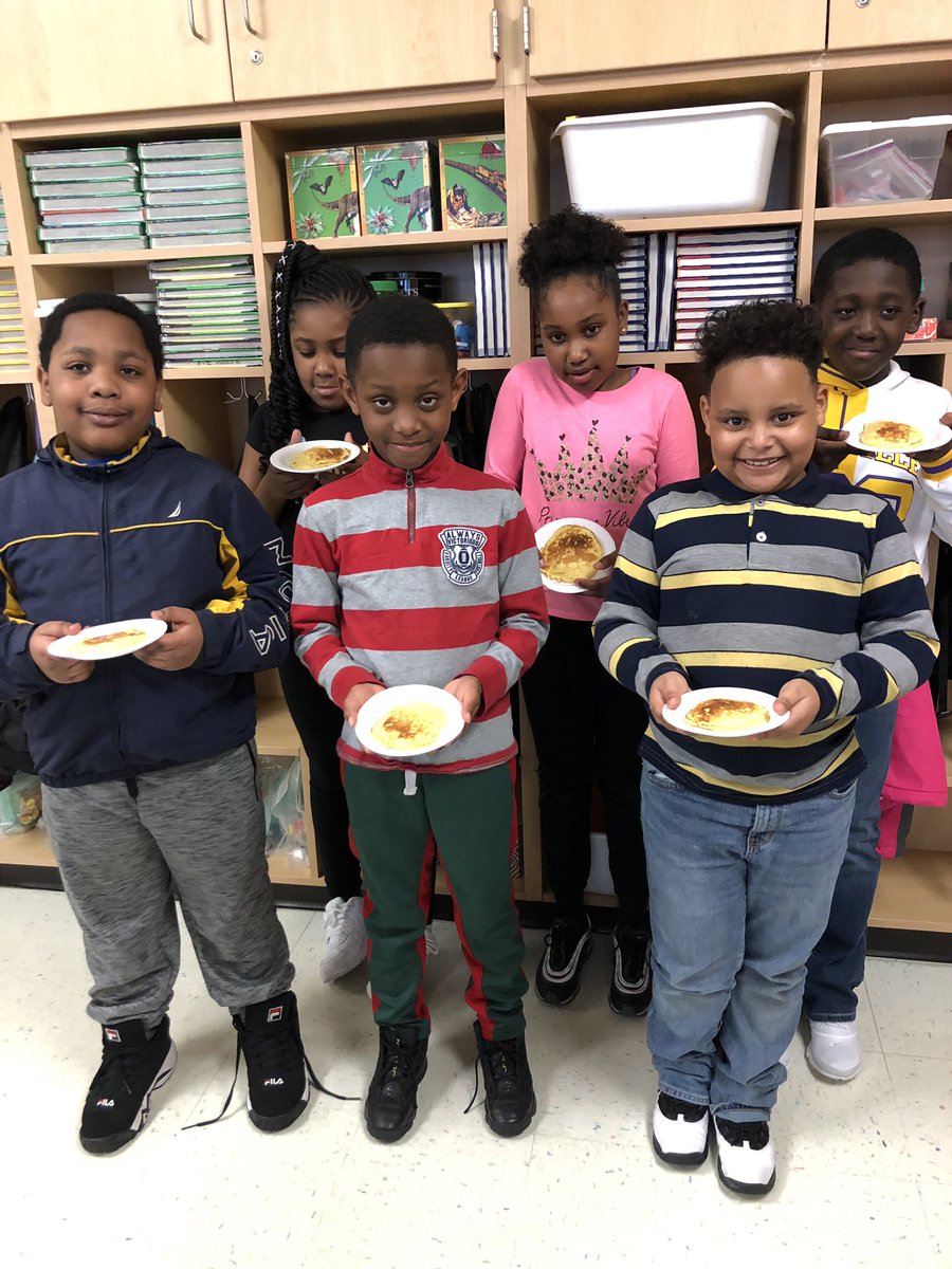 RoneyLisa's tweet photo. Our class read “George Washington’s Breakfast” and of course had to experience it for ourselves! https://t.co/IQwPGsKH6A