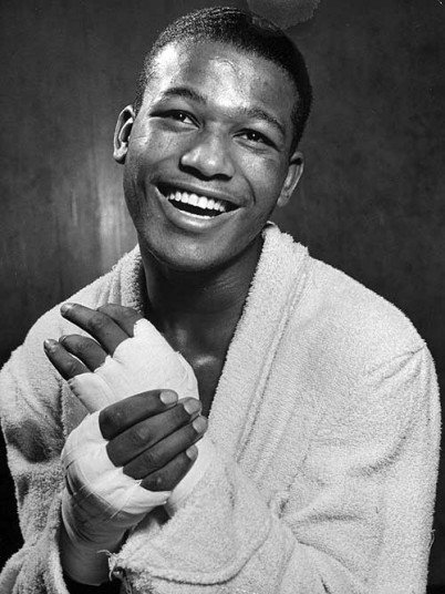 deathbyhibachi's tweet photo. American professional #boxer #SugarRayRobinson died from #diabetes #onthisday in 1989. π₯
#otd #boxing #athlete #champion #poundforpound #GOAT #champ #knockout #SugarRay #lightweight #welterweight #middleweight #WalkerSmithJr https://t.co/n1Qp8mRUt7