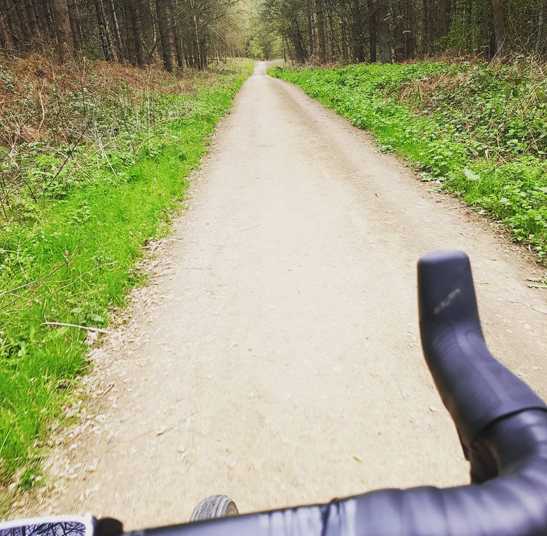 Took a slightly different route home on the commute to take advantage of the trails on the #sonderbikes #CaminoAl Well worth a detour. #getoutside #sonderstories #Alpkit #bikepacking