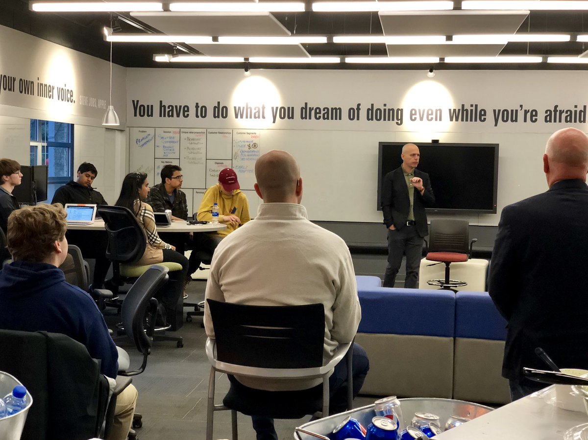 mattjfullertech's tweet photo. We are honored at @BarringtonHS220 to have Ken Kocienda @kocienda with us tonight. Before his presentation at 7pm, he is working with some of our @mobilemakers students. #bsd220tech #CreativeSelection https://t.co/YeYBI5iwTy