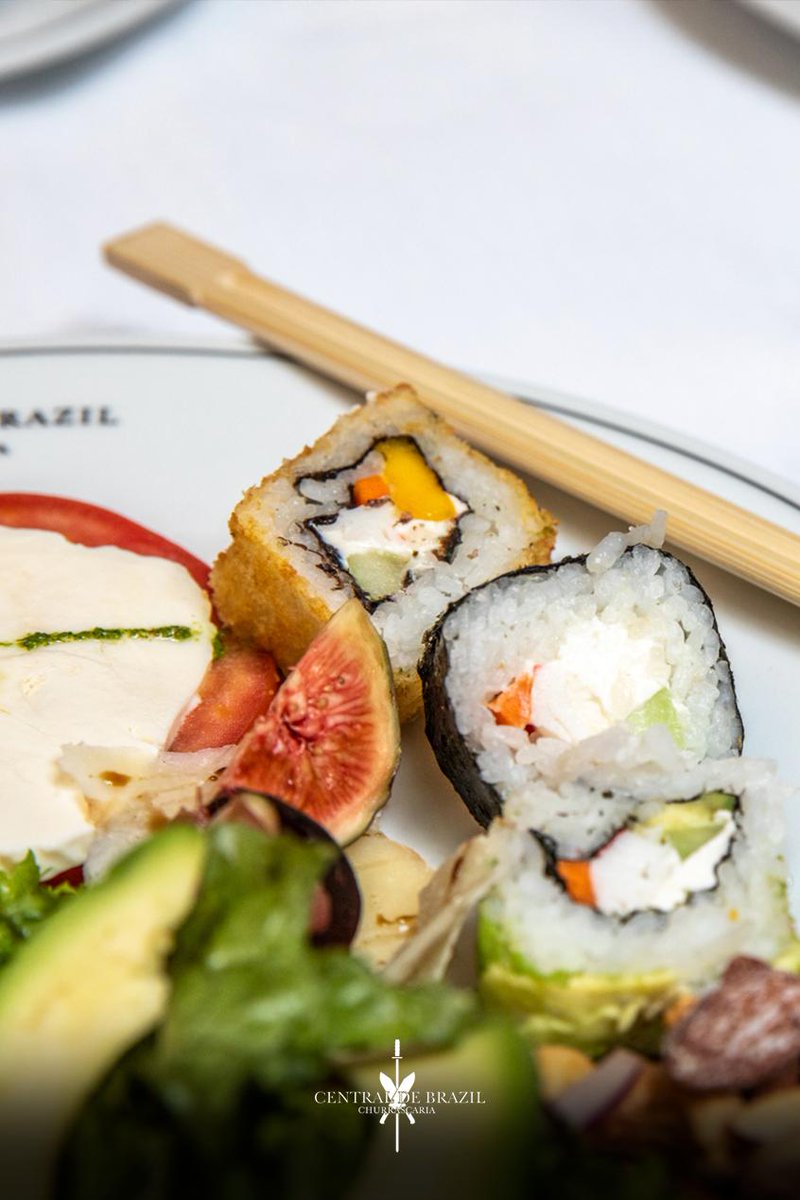 CentraldeBrazil's tweet photo. ¡Tenemos para ti espadas brasileñas, nuestra barra de ensaladas y mucho más! https://t.co/GviMRq6MuS