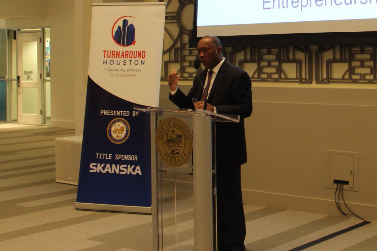 HoustonTX's tweet photo. #ICYMI: @HoustonOBO's Inaugural Turnaround Houston! Entrepreneurship Program Graduation! 👩‍🎓👨‍🎓It's a 5 week program designed specifically for previously incarcerated individuals interested in starting their own business.
#Education #Entreprenuer #Business https://t.co/8RlhjPRuGA