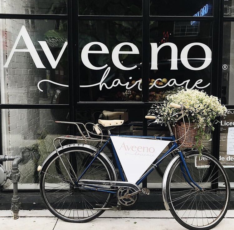 natashankpr's tweet image. Farm-to-table? More like farm-to-shower! 🍎🚿 This morning at @EarlyBirdBrew we hosted some of our favourite people for breakfast and celebrated the Canada-wide launch of Aveeno’s new hair care collections! ☺️💁🏻‍♀️ Love overnight oats? There’s a hair mask to match 🙌🏻