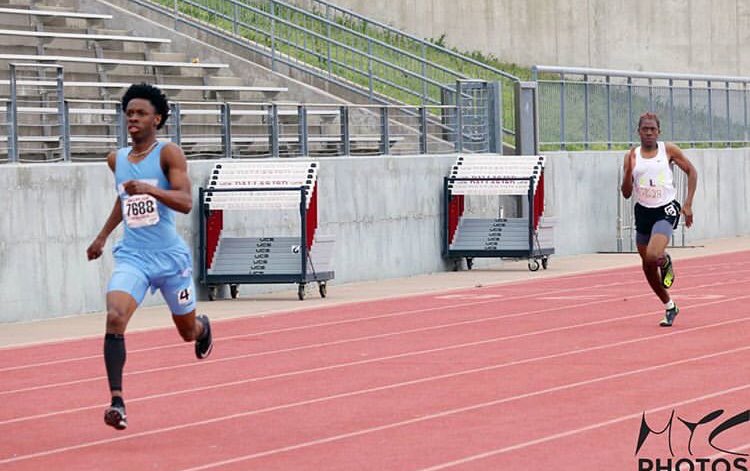 TheErinBrown's tweet photo. District 12-4A 400m Champ🤩 Area next Wednesday🤫 #RoadToState19
@TXMileSplit @TTFCA @FloTrack https://t.co/wh0LOY4f1r