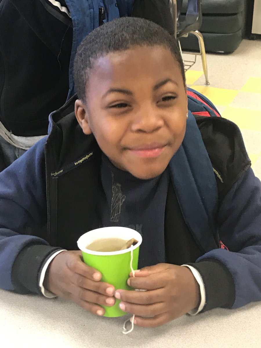 RE_1995's tweet photo. The look you make when you make your own tea & tea bag for the 1st time! Thanks to our #REPartners at Trellis, our #REProjectDREAM students in #REFamily1 from @APSHollisCrew are learning how to grow things in the garden and use things that are grown!@APSPartnerships https://t.co/I5xcnlz0p8