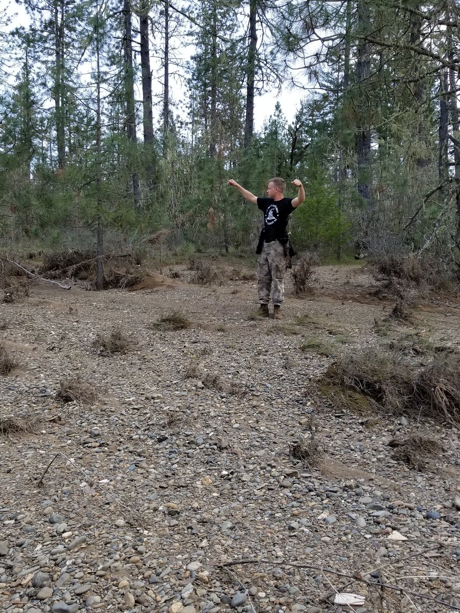 StreamSavers's tweet image. StreamSaver finds fishing line in flood zone. #rivercleanup