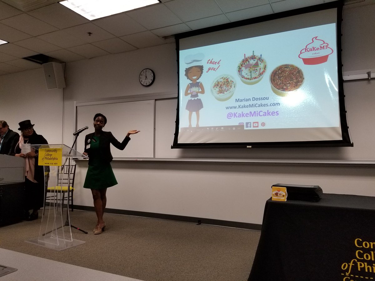 lhbenoliel's tweet photo. Getting inspired hearing the amazing presentations of the  Power Up cohort 8 program grads including @KakeMiCakes @LilFilmmakers Congrats to all from your friends @EntreprenWorks https://t.co/vp5askLcjh