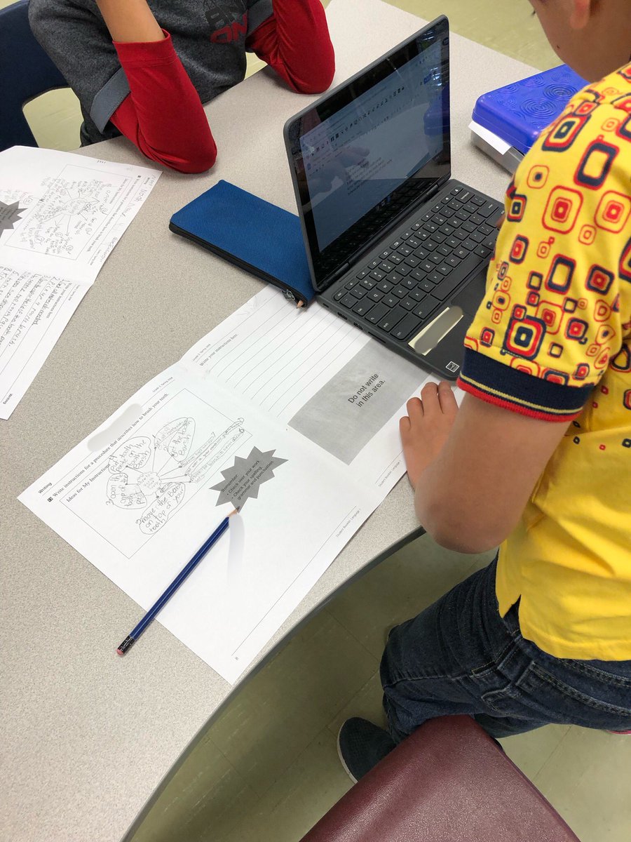 ckilleenddsb's tweet photo. Grade 3’s taking their brainstorming and using Google Read and Write to complete their written work #GandyDigital #GandyLiteracy #GandyWTL https://t.co/MGBhSMx0Te