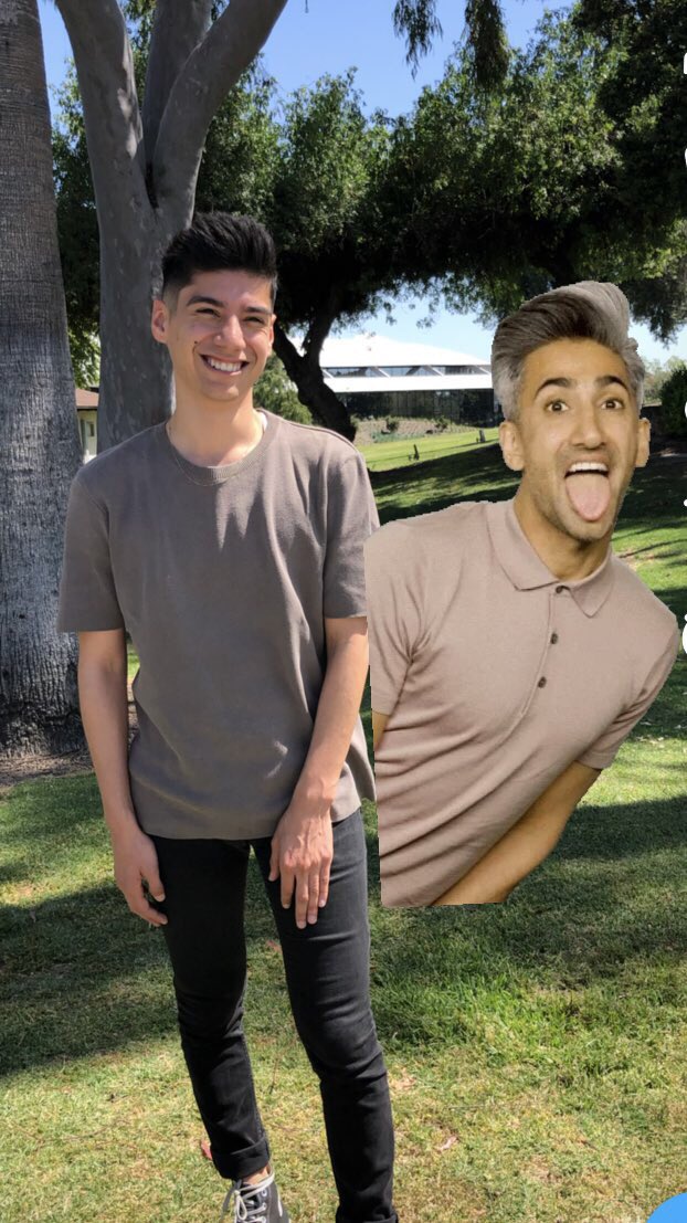 alyssah_com's tweet photo. I donβt have any siblings here on campus, but Edward does! Happy #nationalsiblingsday Edward and @tanfrance! #com4465 https://t.co/SzUfRLOsCU