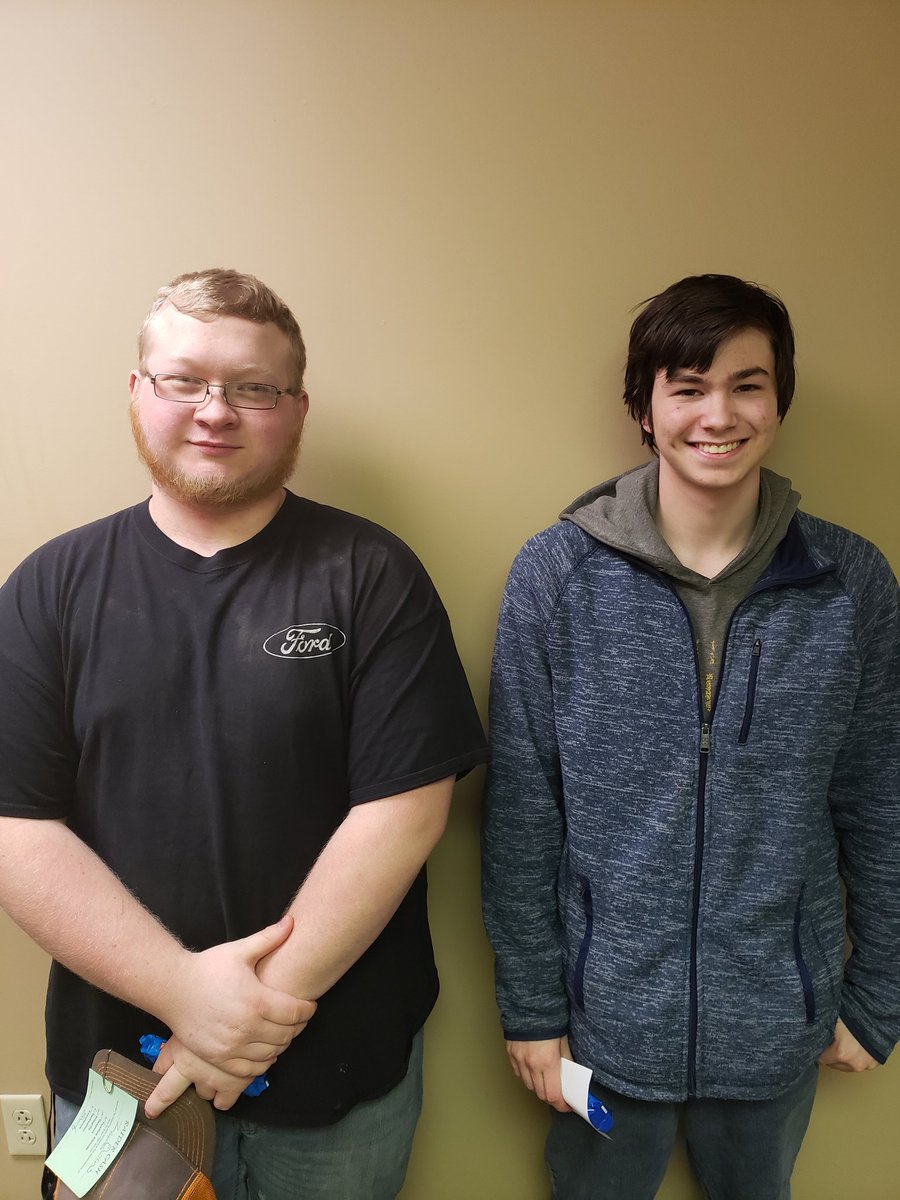 WEHSRaiders's tweet image. #Positivereferrals 
Thanks to our students for helping around school and sharing their knowledge in class.