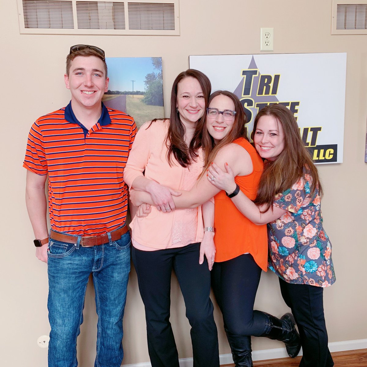 tsasphalt's tweet photo. The TSA office is celebrating National Work Zone Awareness Week by going orange to support #WorkZoneSafety ! This week is important to bring awareness for the men and women who risk their lives to keep our roads safe. #GoOrangeChallenge #GoOrange4Safety #GoOrangeDay #NWZAW https://t.co/JCJTrghfgh