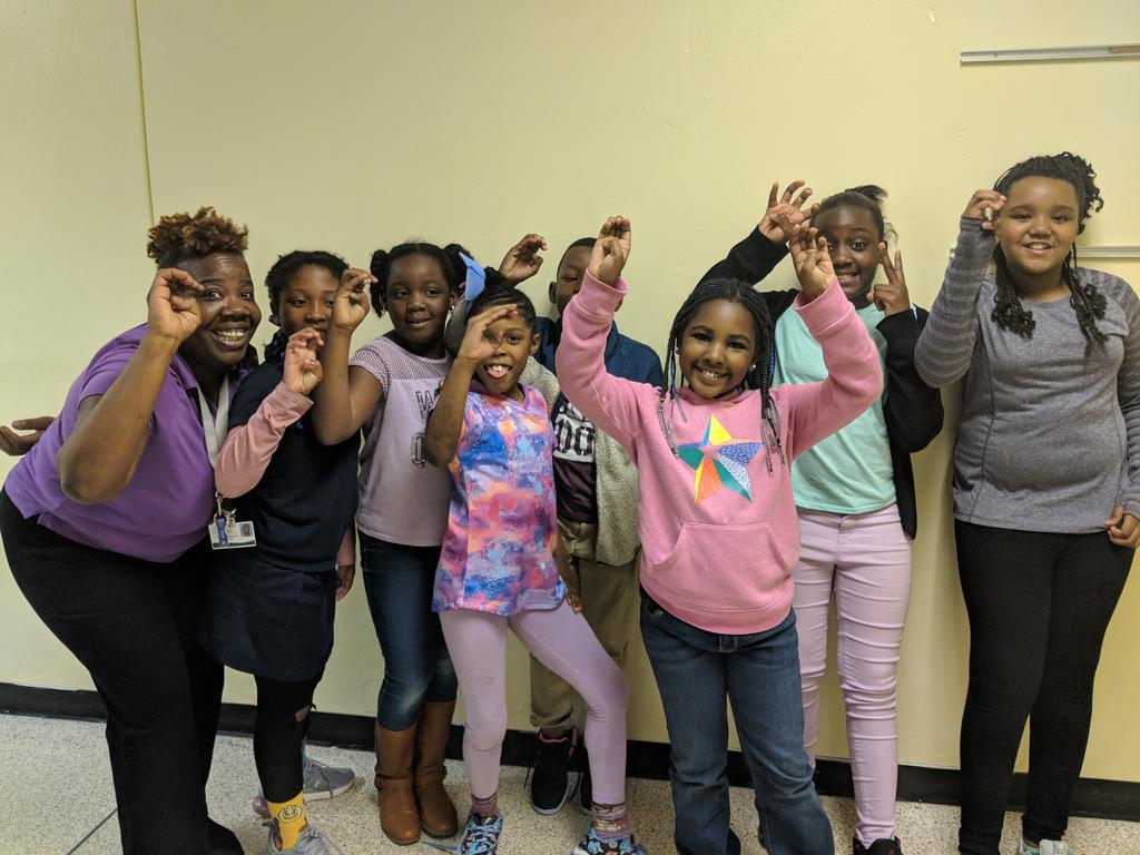 dominique_and's tweet photo. @BethuneES third grade wears their colors to bring awareness to exceptional children. #thirdgradechronicles #exceptionalchildrensweek2019 #blue #purple #green #eforexceptional https://t.co/GXYt40R3lB