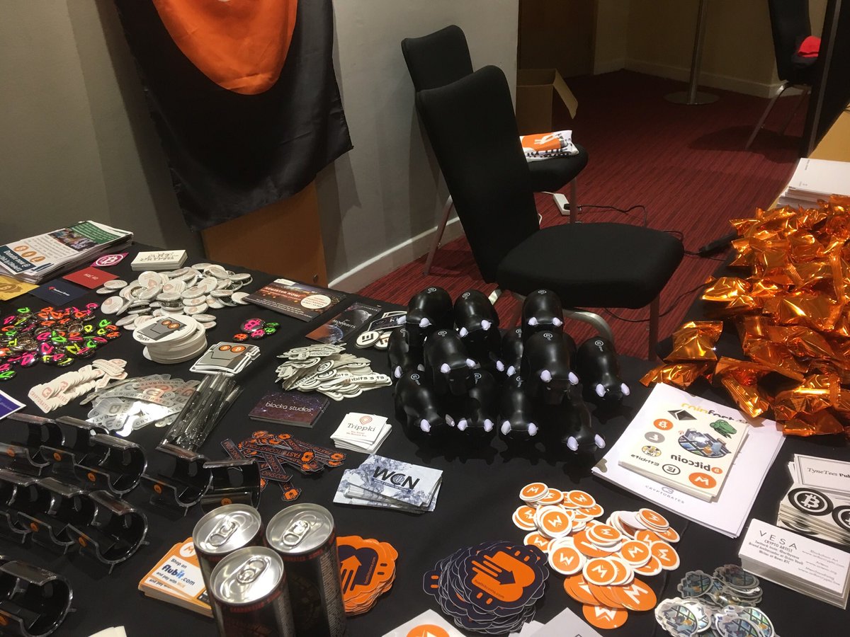 bitcoinbadges's tweet photo. We had an awesome time at #CoinFestUK, The last of our stock was given out at the event - #bitcoin #digibyte badges! https://t.co/MZJJbJoEpL