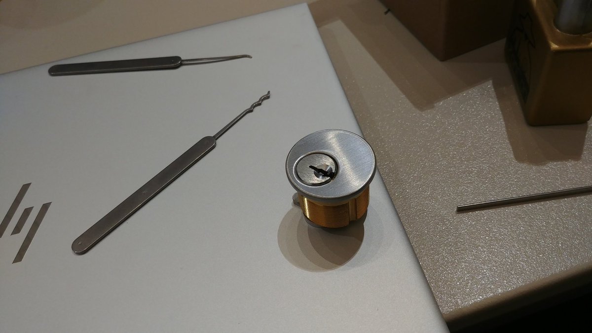 jumboto's tweet photo. As long as all locks only have two pins, then I may have a future in lockpicking.
#zoncon https://t.co/hKdXy00r6G