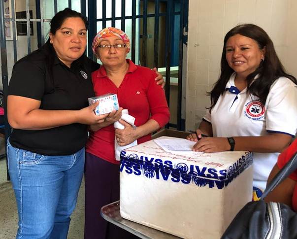 El pasado #9Abr se hizo la entrega de medicamentos de alto costo a pacientes oncológicos del Hospital Dr. José Antonio Vargas en el Estado Aragua  #EnDefensaDelSistemaEléctrico <a href="/magallyvina/">Magaly Gutiérrez</a>  <a href="/NicolasMaduro/">Nicolás Maduro</a>