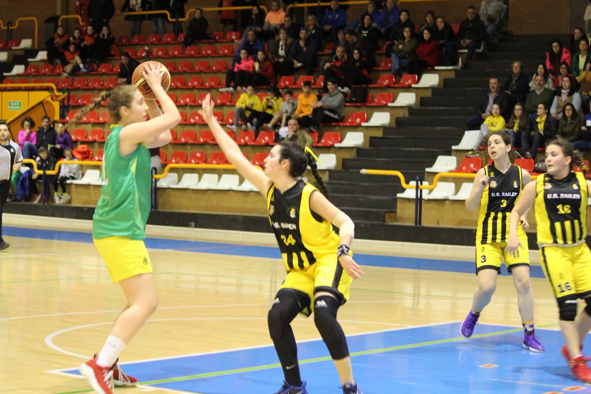 FABJaen's tweet photo. 🏀#FASEFINALJAENCF19⛹‍♀ 📆 Jornada 1⃣ - Final: @CABLinares 58 🆚 Palacete Mª Rosa @UBBAILEN CPD Bailén 49 https://t.co/IQbFmJkkV7